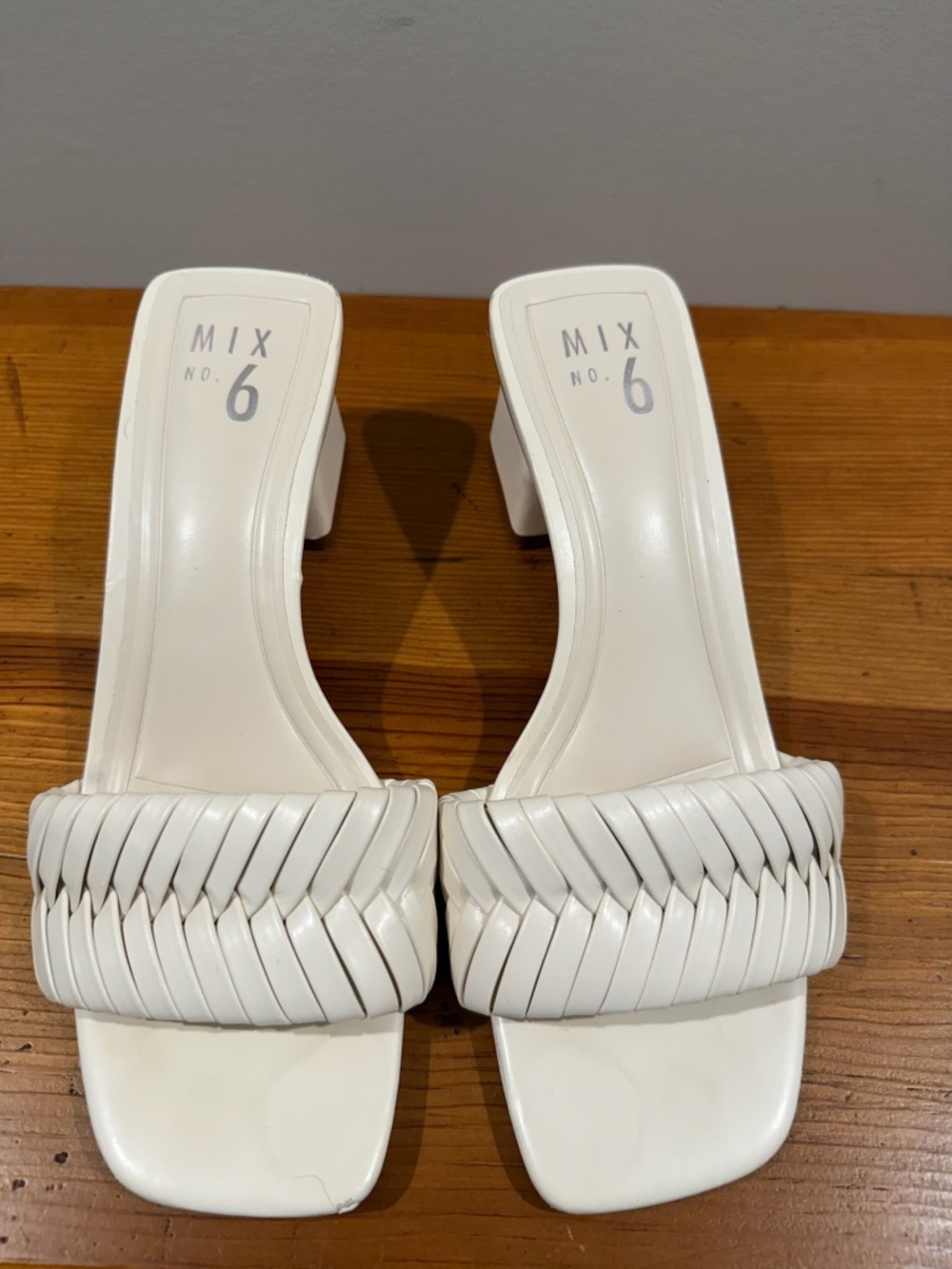 Mix No 6 cream heel